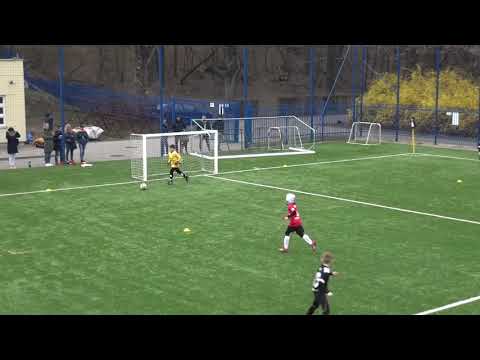 4/4 Polonia Warszawa 2:3 UKS Varsovia MZPN 2010