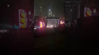 Brooke Fraser, Aodhán King sing Who Are We Fooling?