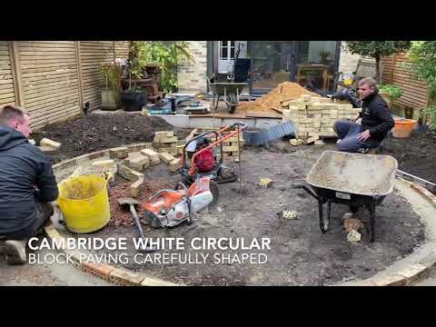 Circular block paving in Cambridge white