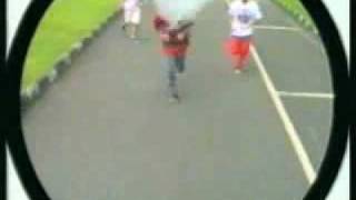 Download lagu Netral - Desaku mp3 Download lagu Netral - Desaku mp3