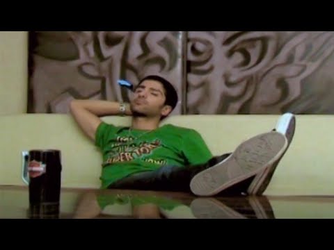 Xaniar Khosravi - Hamine Ke Hast (Official Music Video)