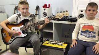 Video thumbnail for Fender Squier by Fender Affinity Series Bass Guitar & Rumble 40 v3 Amp Review by OHLR