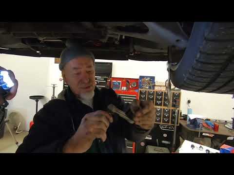 How to Change the Sway Bar Links on a C6 Corvette