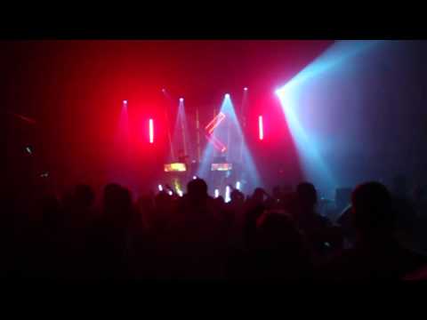 ELECTRIXX IN CONCERT 05.03.2011 REVIEW / BERLIN / KESSELHAUS