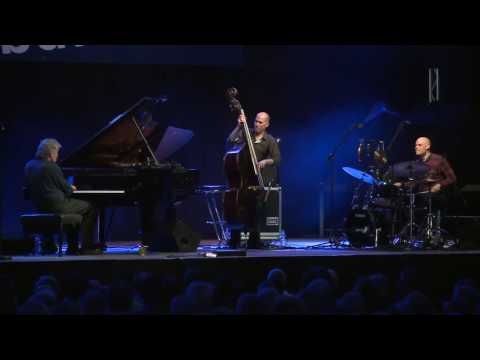 "Research has no limits" (Ornette Coleman) Joachim Kuhn New Trio live jazz baltica 2016