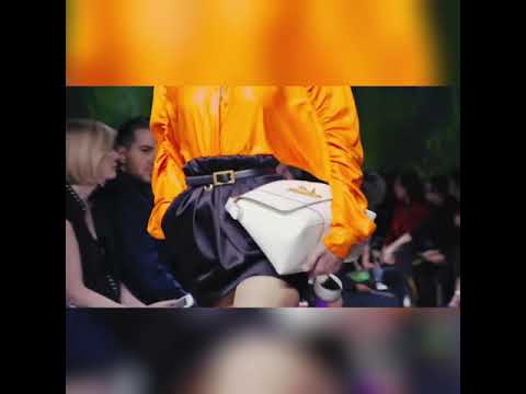 Top 10 Models Catwalk With Their Outfits. Versace Women’s Spring-Summer 2020.