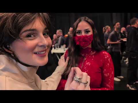 FÅR INGA INTERVJUER PÅ MELLOS PRESSKONFERENS - BÖRJAR INTERVUA ANDRA ISTÄLLET :)