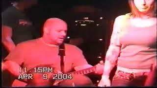 Walls Of Jericho- Fixing Broken Hearts (Live 2004)
