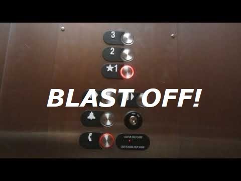 AMAZING MOTOR OTIS series 5 hydraulic elevator at Holiday Inn, Grand Island NE