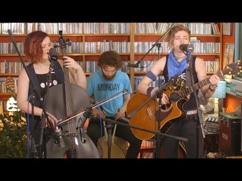 The Accidentals - 'Shoulders Of Giants' | #UnderTheAppleTree