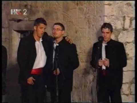 Izajdi na prozor - klapa Vinčace - FDK 2002