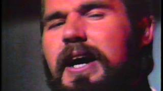 Kenny Rogers &amp; First Edition - Just Dropped In  - (Live Vocal)