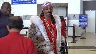 Snoop Dogg Wears Extravagant Fur And Gold, Gives Shot Out To Leonard Nimoy At LAX