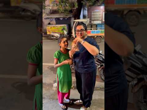 Namba kutty subscriber kudutha gift 🎁🥰#tamil #ishqyouall #swv #funny #youtube #comedy #shortvideo