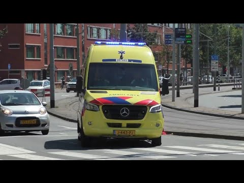 Compilatie Ambulance Post Laak 15102 met spoed naar verschillende meldingen in Den Haag