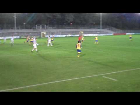 HSV-Boss auf Stürmersuche?