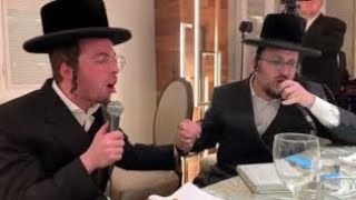 מנהיג מקהלת ליפה שמלצר ושירה אלי שפראי מבדר אירוע חנוקה יוסי שדדיג
