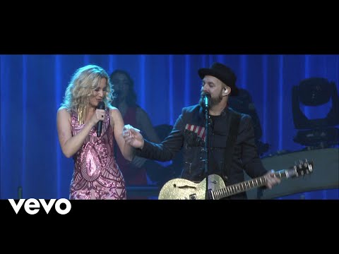 Sugarland - On A Roll (Live)