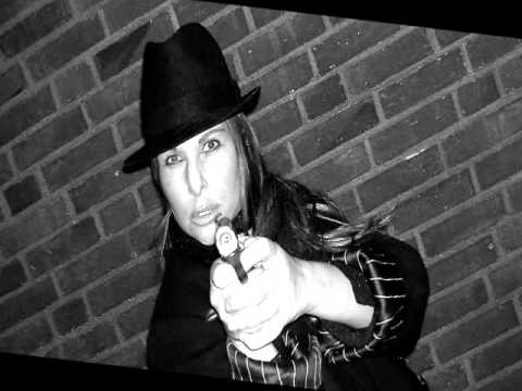 FEMME FATALE Art Photography By CLÉDIO OLEQUES - Music from DJ MAGVAY.WMV