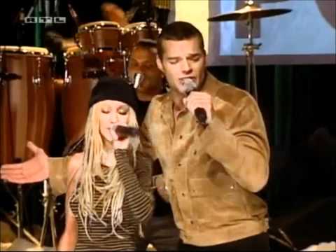 Christina Aguilera feat Ricky Martin - Nobody Wants To Be Lonely (TOTP 2001) HD