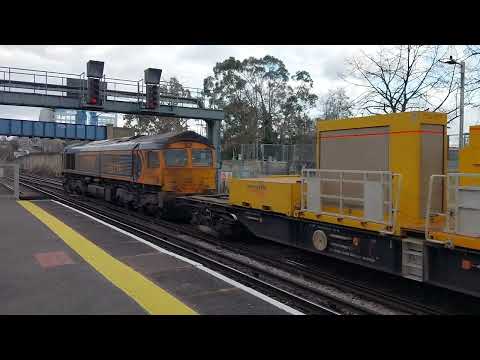 GB Railfreight Class 66720 & 66776 Passing  Through Southampton Central The 11th of March 2025