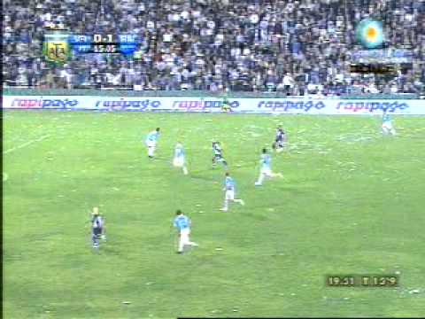 Gol de Zapata a Racing Clausura 2011