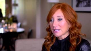 Tori Amos - The Story Behind &#39;Cornflake Girl - Classic Song