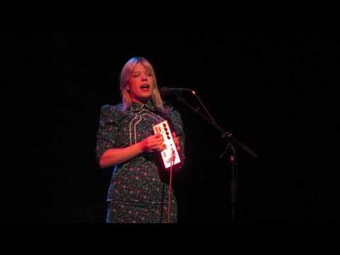 Basia Bulat - Let Me In - live @Falkendom Bielefeld, Germany on May 31st, 2017