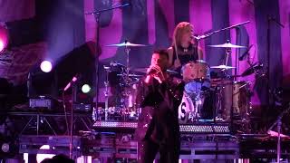 Neon Trees - Teenager In Love