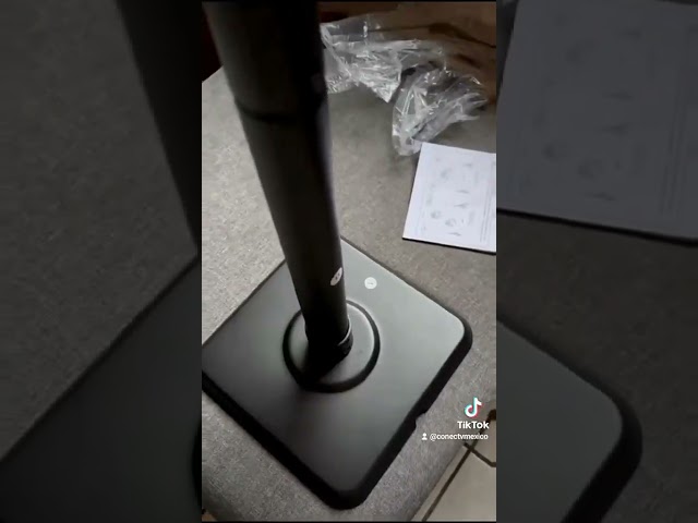 Vídeo relacionado con notiela Soporte universal para altavoces envolvente par de altura de 33 a 42 - Soporte de altavoz trasero para LG, Vizio, Sony, Samsung La mayoría de los pequeños soportes de altavoces de sonido