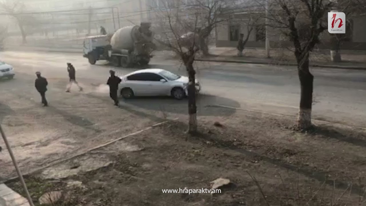 Ուժեղացված ծառայություն՝ Էջմիածնում. Փաշինյանին են սպասում