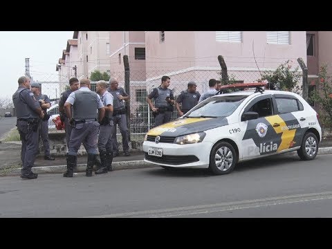 Trio se esconde em apartamento para fugir da polícia após assalto