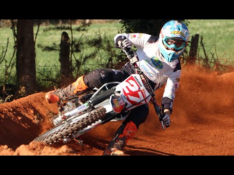 Disputa intensa e equilibrada na Corrida da Nacional 200cc no Velocross em Contenda PR