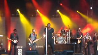 Seal performs &quot;Here I Am Baby&quot; at RBC Royal Bank Bluesfest