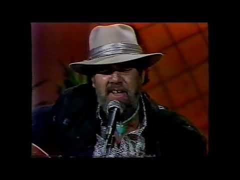 Lonnie Mack - interview + Oreo Cookie Blues -  A.M. Cleveland October 1986