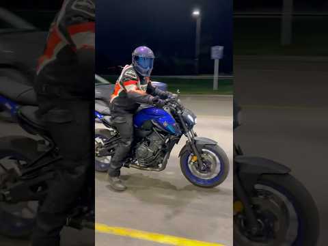 Yamaha MT-07 Sound Aggressive Black Widow Cold Start Ruroc💥💨#mt07 #yamaha #motorcycle #shorts