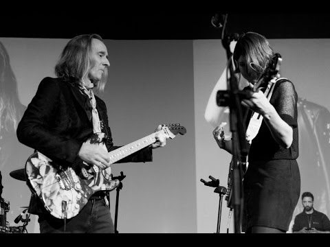 John Richmond is back, and he is rocking to world!