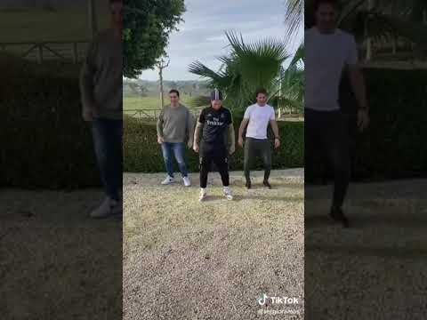 Sergio Ramos bailando maletero tubo escape