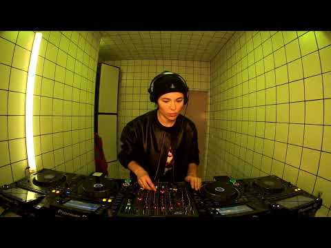 nina-kraviz-hor-berlin-dec-6-2021