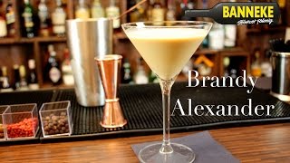 Brandy Alexander - Brandy Cocktail selber mixen - Schüttelschule by Banneke