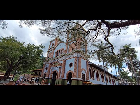 Támesis a Ciudad Bolívar, en Antioquia #royalenfieldcolombia