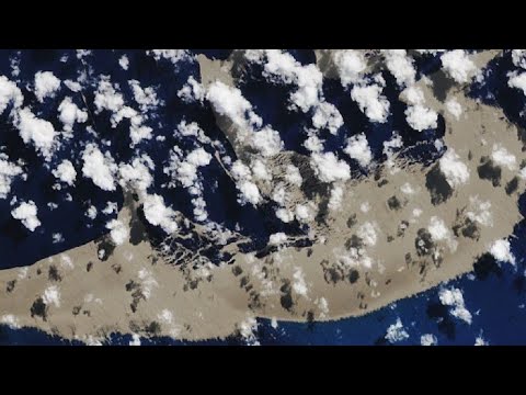 MANCHA GIGANTE DE ROCHAS NO OCEANO CHEGOU À AUSTRÁLIA !!