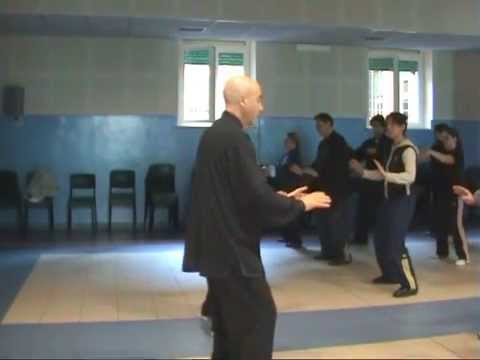 “Sollevare Le Mani Senza Usare La Forza” - M° George Xu