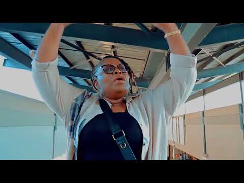 Mai Zee - Baba Munogona ( Official Music Video)