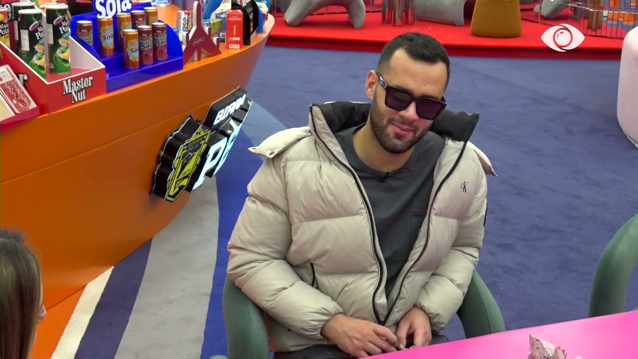 “Nuk të shkon fare të flasësh në këtë lloj forme”/ Juela-Stenaldos: Nuk të jap hapësirën…