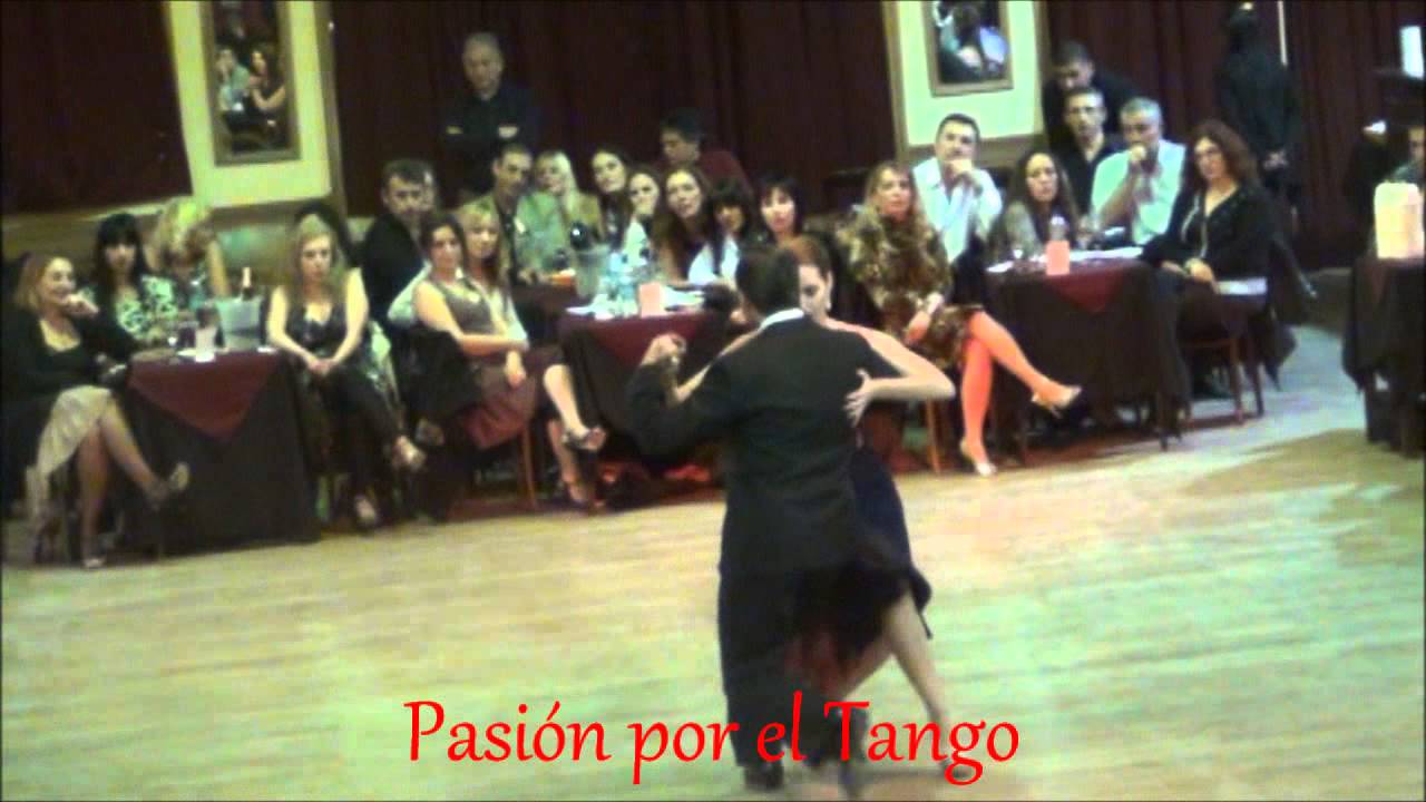 FERNANDA GROSSO y ALEJANDRO FERREYRA Bailando el Tango EL ADIOS en YIRA YIRA MILONGA