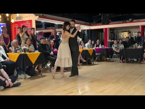 Javier Rodriguez y Sandra Mok in HK - Nov 2025 1/3