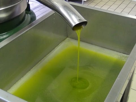 Come togliere rughe intorno a salone di occhi Affronti laspirina di pacco e il tuorlo