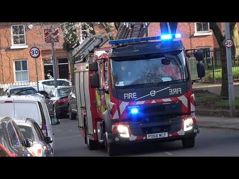 Stretford Pump Responding - Greater Manchester Fire And Rescue Service