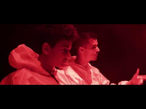 cria e afixa - de pé (prod franklinbeats)